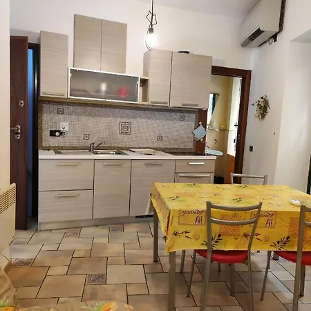 Apartman Bilocale Nella Vecchia Citta' Di *